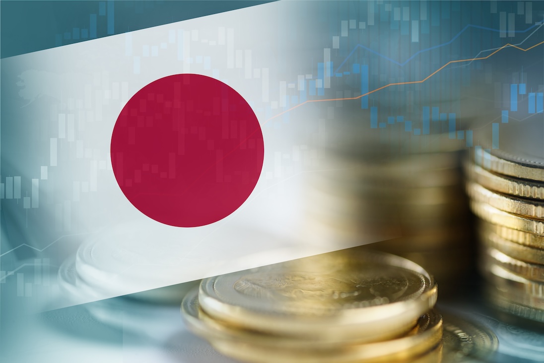 Vlag van Japan en stapeltje munten