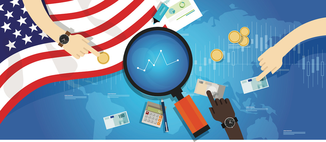 Amerikaanse lag, vergrootglas, handen en bankbiljetten